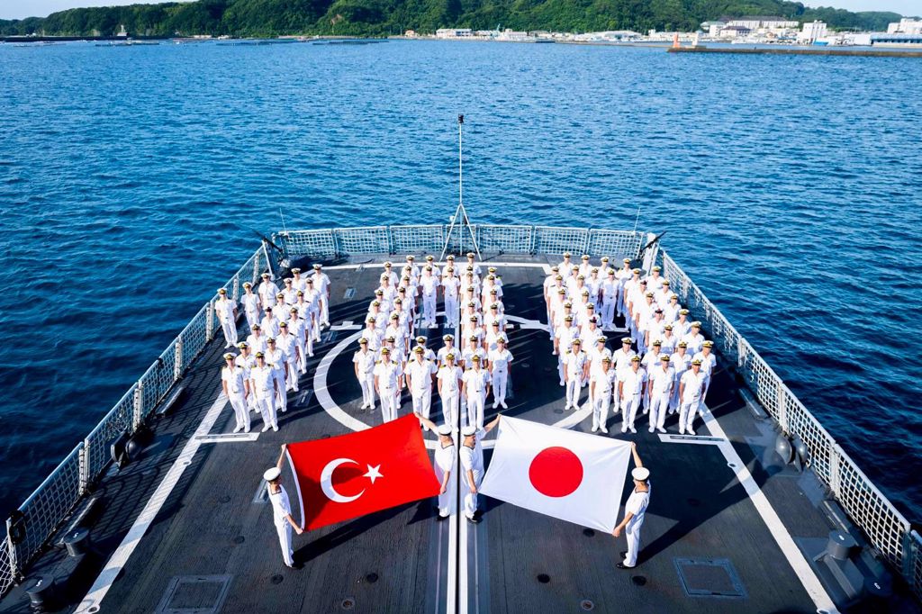 土耳其海軍的「克納樂島號」護衛艦週三停靠東京都江東區的東京國際郵輪碼頭。土耳其駐日使館圖片
