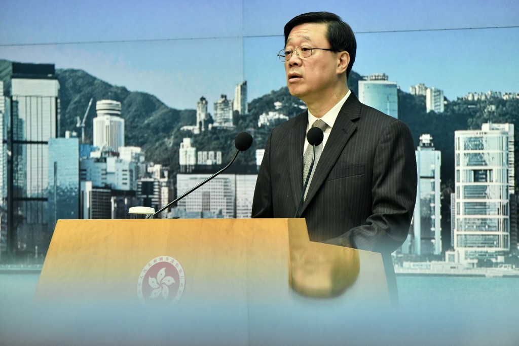 李家超强调，今次的裁决反映香港的公正司法制度，以及法治精神，确保《基本法》有效履行及实践。卢江球摄