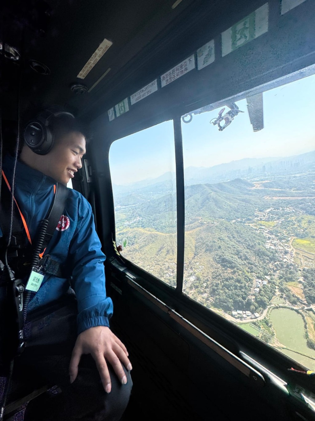 保安局青年領袖衝上雲霄，從天空視角了解北都、落馬洲河套區等未來發展。鄧炳強FB