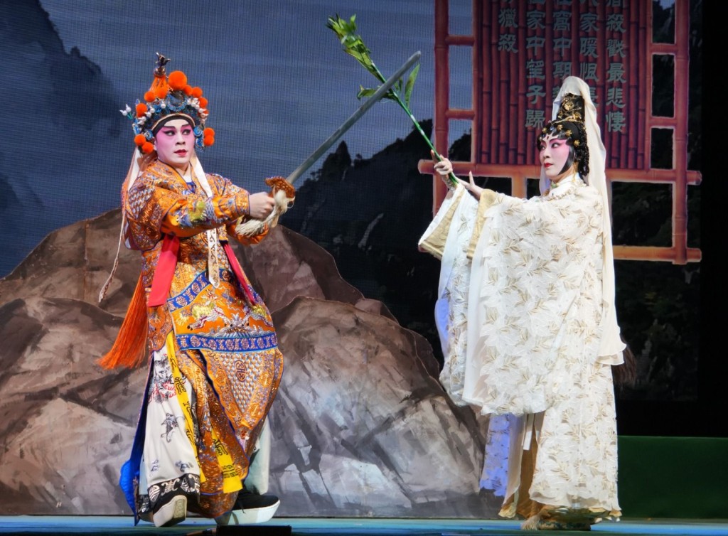 观音以竹为剑，变成马头观音，与被落蛊的韦陀一场对打戏乃全剧的高潮戏，以忿怒法伏魔，乃观音戏别树一格之处。 