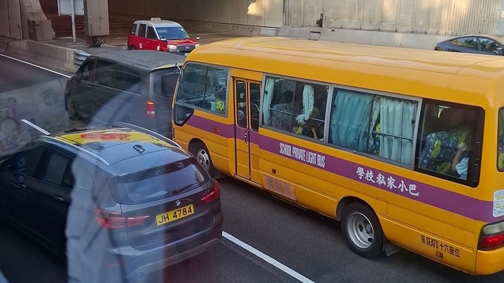 fb馬路的事 (即時交通資訊台)圖片