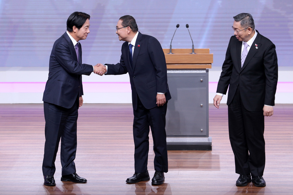 台灣選舉唯一一場候選人電視辯論會昨日舉行。中時新聞網