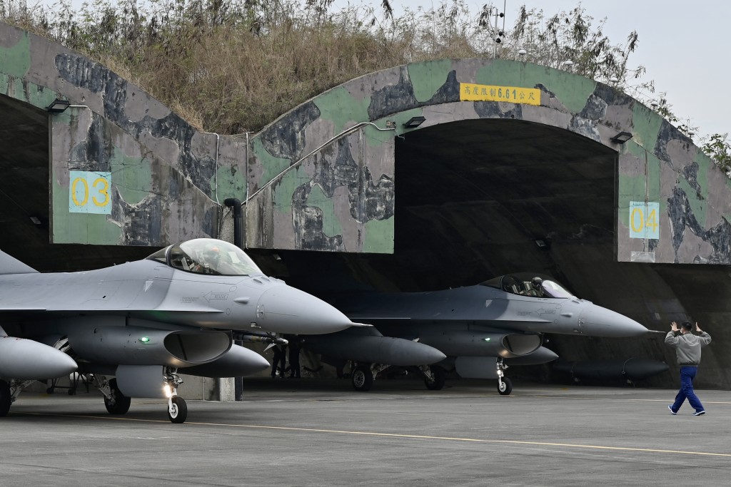 台灣空軍戰機機堡。