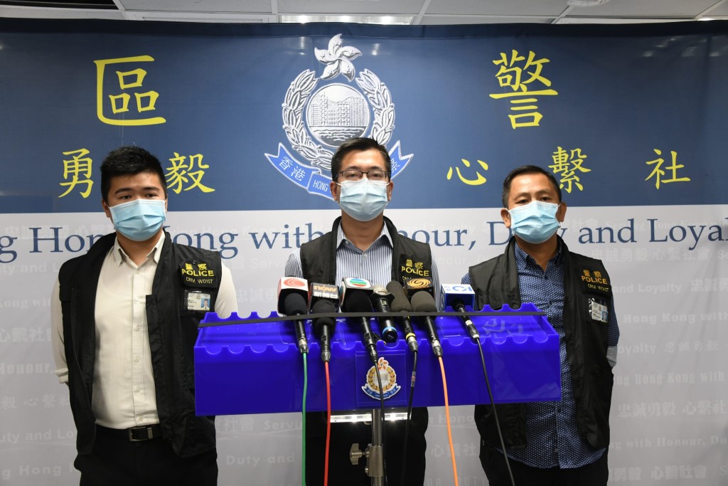警方交代案情。