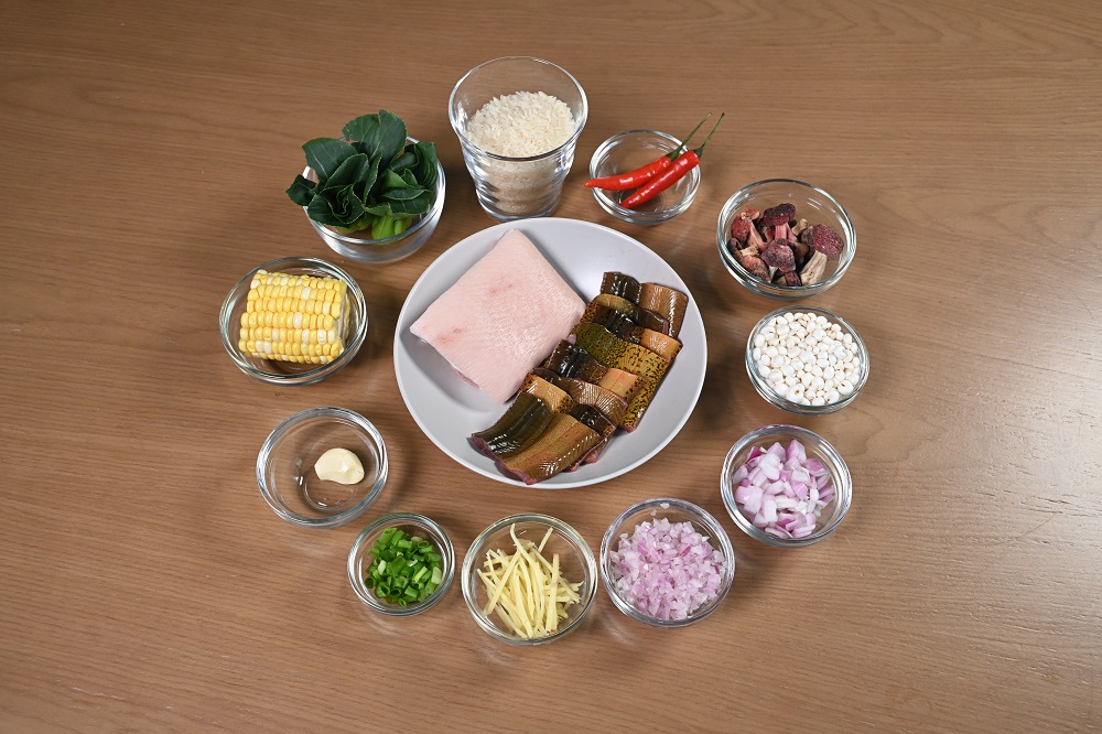 煲仔飯的材料豐富。