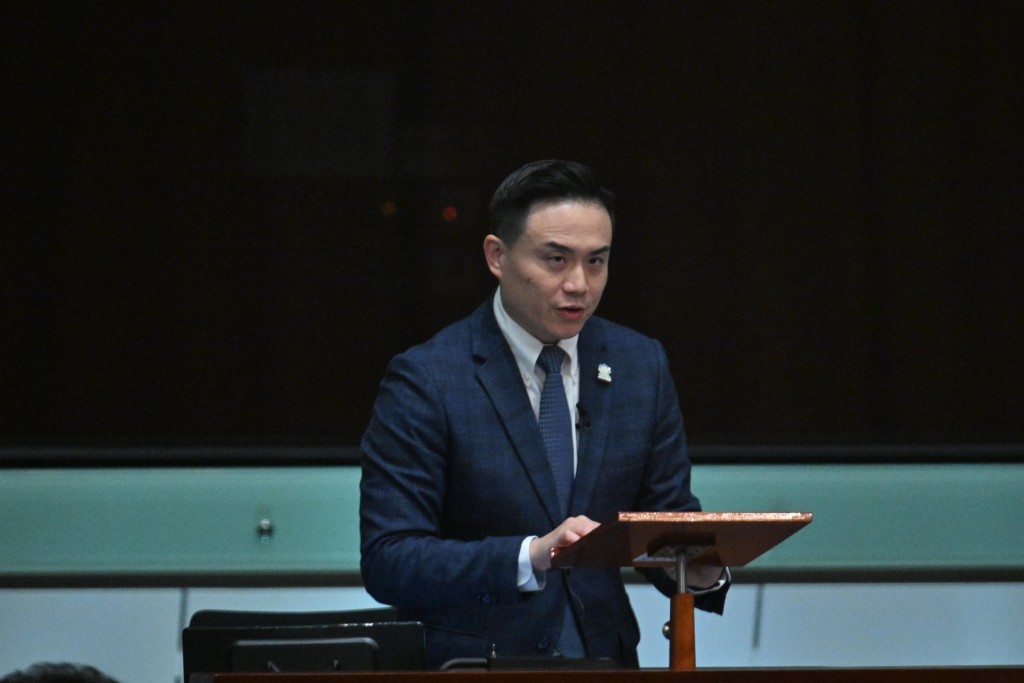 庄豪锋认为政府若能延长并加快通关安排，将有助吸引内地旅客在港停留更长时间。