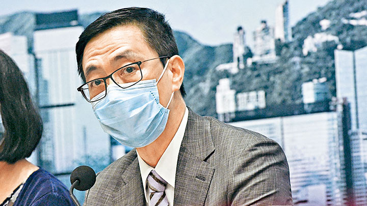 教育局局長楊潤雄表示,局方至今共取消5名教師的註冊。資料圖片