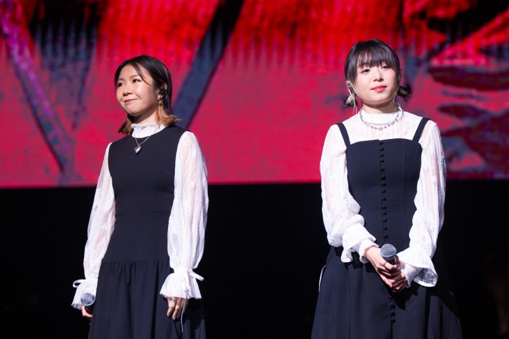 雷同二友為演唱會表演。 雷同二友為演唱會表演。