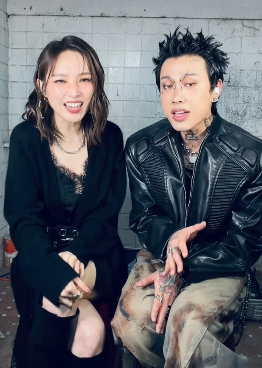 閻奕格合體Marz23,把《戒不掉你的愛》唱得像愛情廝殺! 閻奕格合體Marz23,把《戒不掉你的愛》唱得像愛情廝殺!