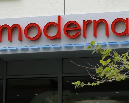 Moderna日前公布研發的新冠肺炎疫苗初步結果良好。AP