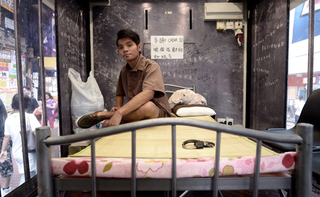 「14巴港男」2015年參加電影宣傳「真人騷」後聲稱七天「牢獄」生涯中想了很多事，以後會好好做人。(資料圖片)