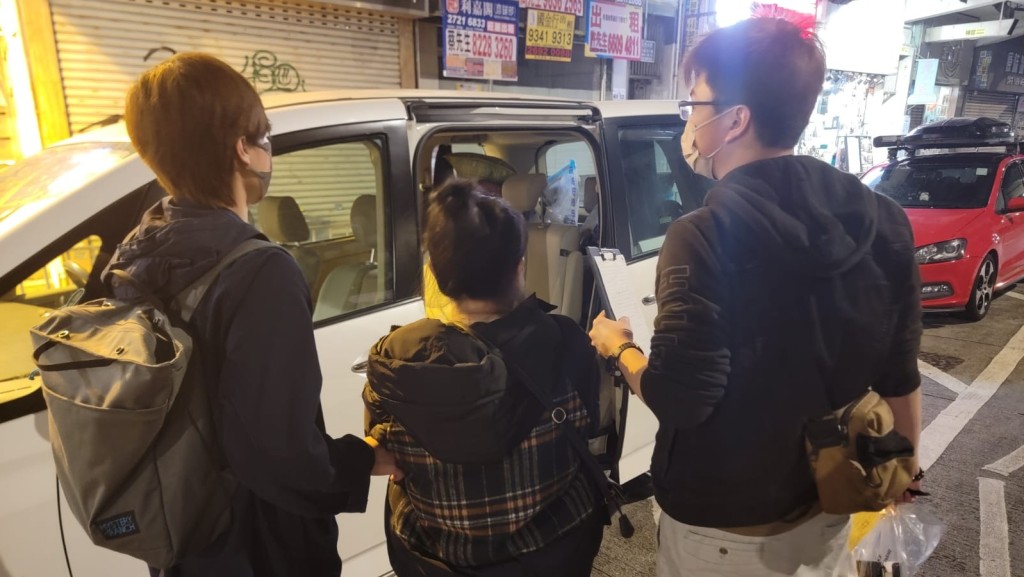 警方拘捕一名44歲女子。