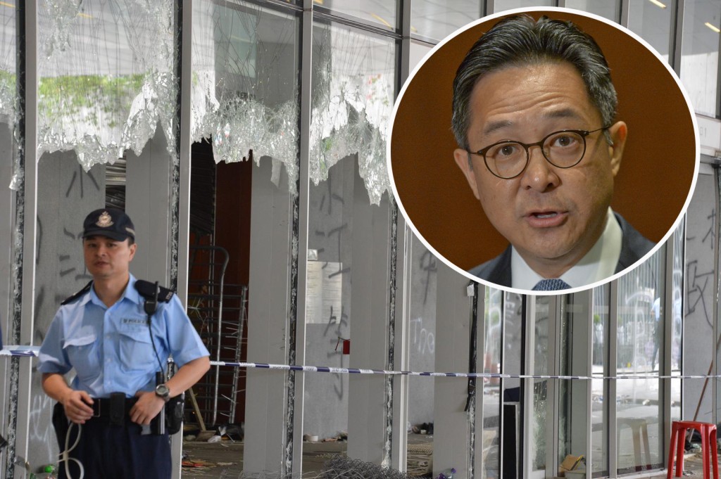 立法会秘书长陈维安(小图：资料图片)早上到立法会大楼了解情况。