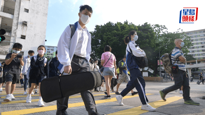 新學年中小學營辦津貼削減一成 整合全方位學習及姊妹校計劃等津貼