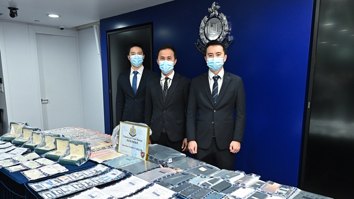 警方搗破一個本地網上情緣詐騙集團9人被捕。