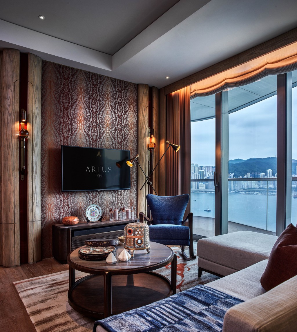 由即日起至2022年1月2 日,累積最高消費的首五位KLUB 11會員將可額外獲得超級奬賞, 如K11 ARTUS海景雙房公寓住宿品。