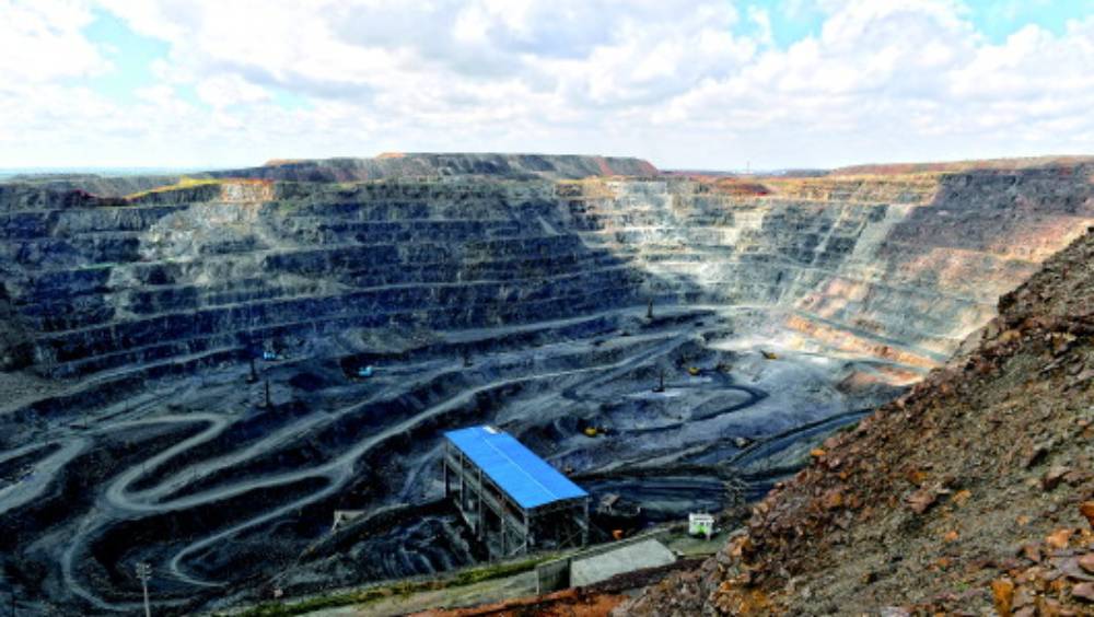 稀土礦場。 新華社