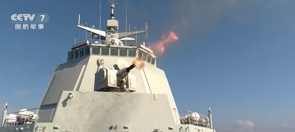 中國海軍052D型驅逐艦家族最新成員「舷號177」銅川艦正式入列。央視截圖