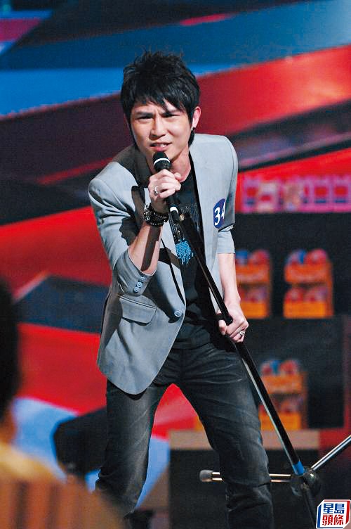 劉威煌在2009年第一屆《超級巨聲》中獲第五名，簽約TVB後正式入行。