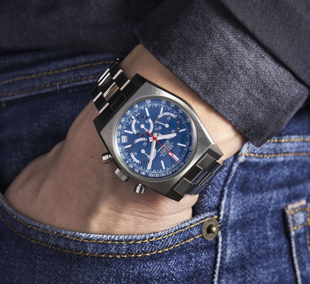 Zenith Chronomaster Revival A3818 “The Airweight Cover Girl”,Chronomaster過去經典的El Primero以近乎100%復刻手法再現,最新款式再現1971年A3818腕表的風範,但天藍色表盤版本則來自曾於Manfred Rossler著作封面出現的式樣,因而外號「封面女郎」,並首次改以鈦金屬推出。售價:$78,400(限量250枚) Zenith Chronomaster Revival A3818 “The Airweight Cover Girl”,Chronomaster過去經典的El Primero以近乎100%復刻手法再現,最新款式再現1971年A3818腕表的風範,但天藍色表盤版本則來自曾於Manfred Rossler著作封面出現的式樣,因而外號「封面女郎」,並首次改以鈦金屬推出。售價:$78,400(限量250枚)