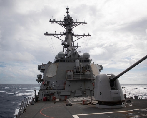 美軍導彈驅逐艦巴里號再次通過台灣海峽。（圖片：U.S. Navy）