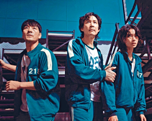 《魷魚遊戲》李政宰(中)及鄭浩妍都獲選為年度演員之一。