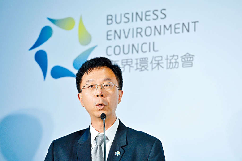中大現任校董查逸超,將接替梁乃鵬出任校董會主席。