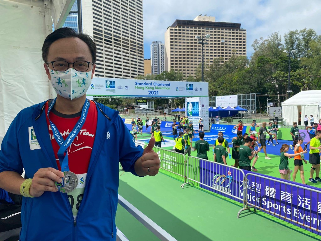 聶德權以2小時17分鐘完成賽事。聶德權fb圖片