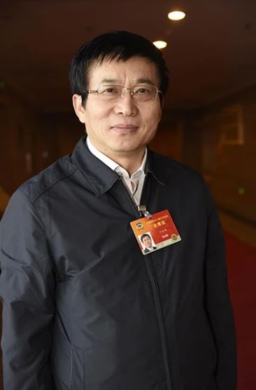 于文明涉嫌嚴重職務違法受查。新華社