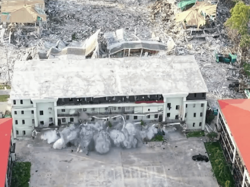 緬甸軍政府公開炸毀KK園區建築物的畫面。  緬甸軍政府