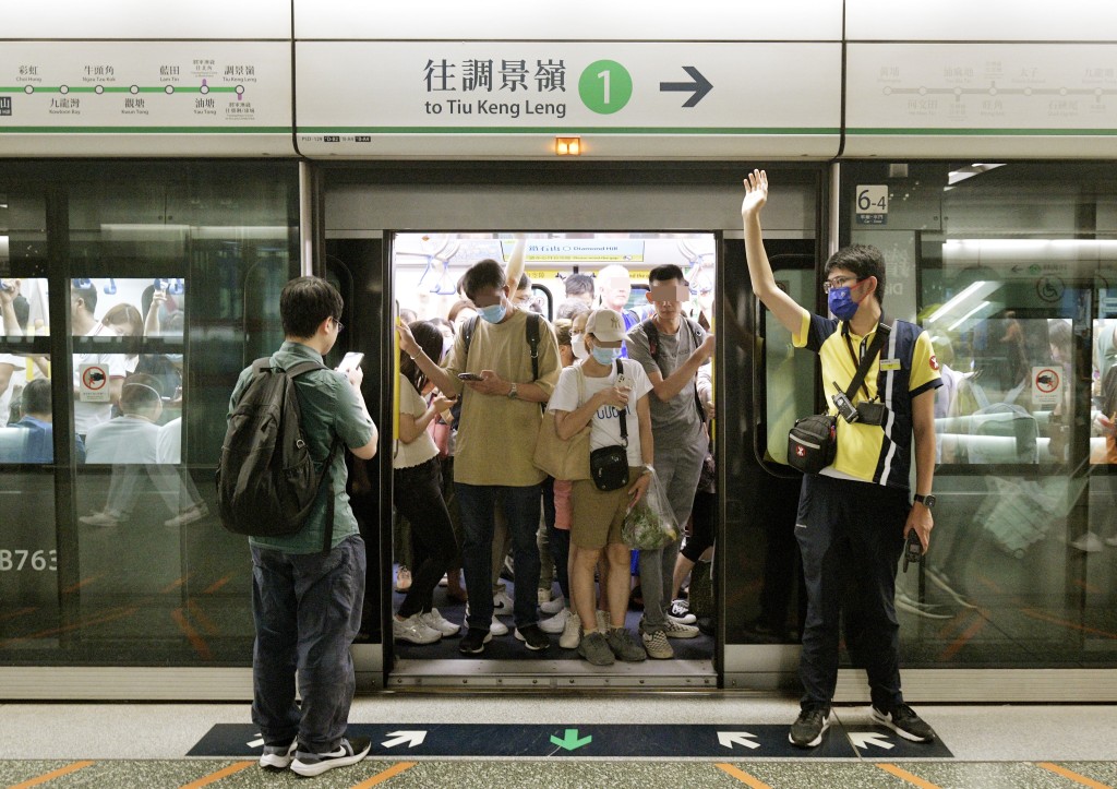 《港铁附例》设运载行李条件。资料图片