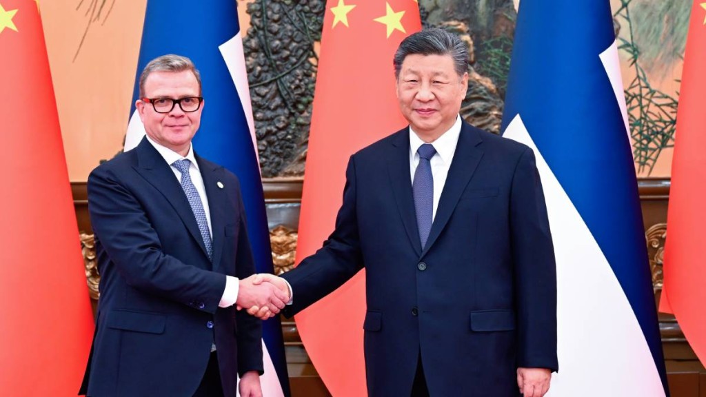 習近平在北京與芬蘭總理會面。新華社