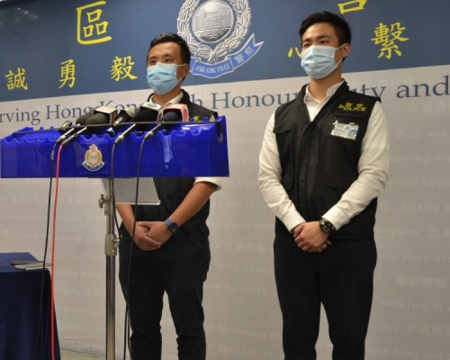 西區警區刑事調查總督察盧健邦(左)。林思明攝