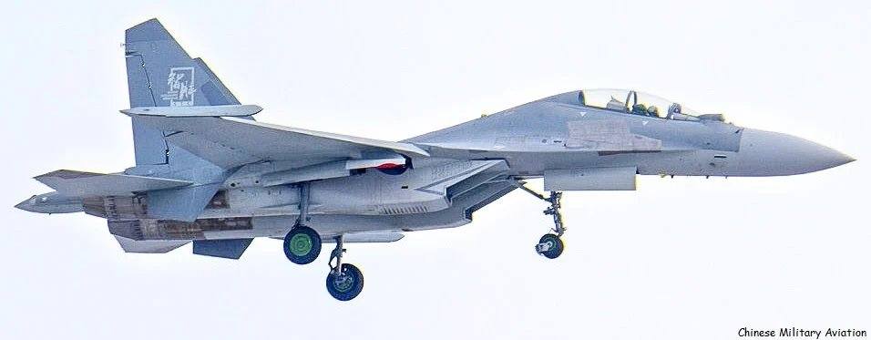 「智勝」殲-16戰機。 「智勝」殲-16戰機。