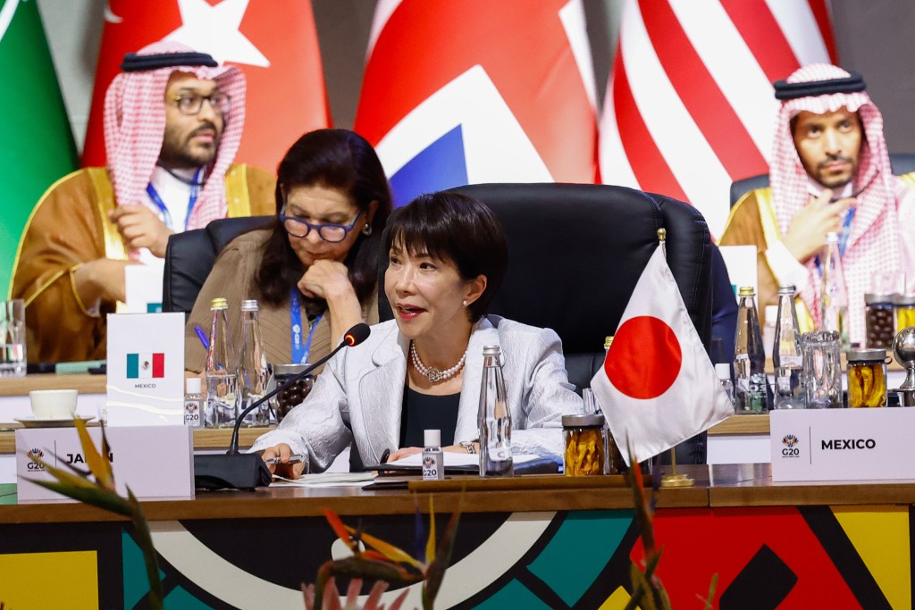 目前高市早苗正在南非出席G20峰会。美联社