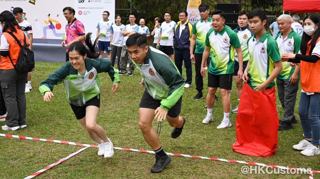 公益金百萬運動會團體戰 海關健兒揮灑汗水連奪數獎