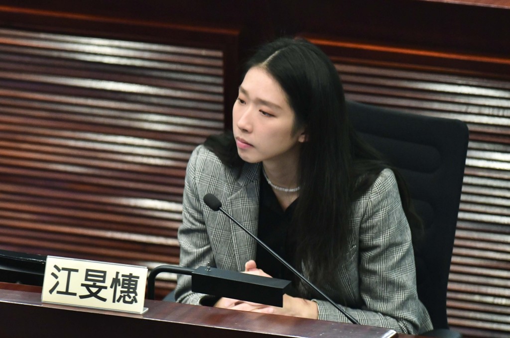 江旻憓關注當局會否考慮就極端天氣警告設立聯合通報機制。資料圖片