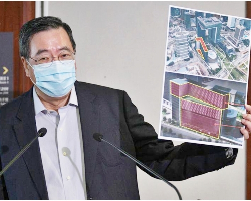梁君彥表示，立法會大樓現址將加建4層，1樓露天花園（圖中三角位置）增建10層。