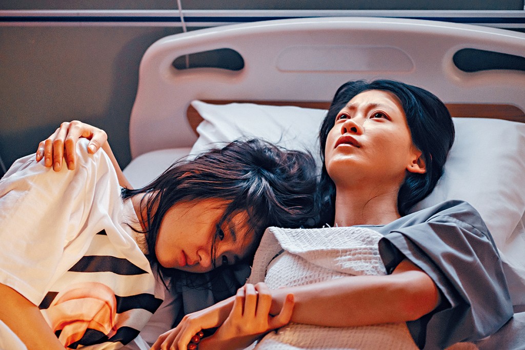 女性日以繼夜背負反對聲浪,同時面對身體自主的窘境。 女性日以繼夜背負反對聲浪,同時面對身體自主的窘境。