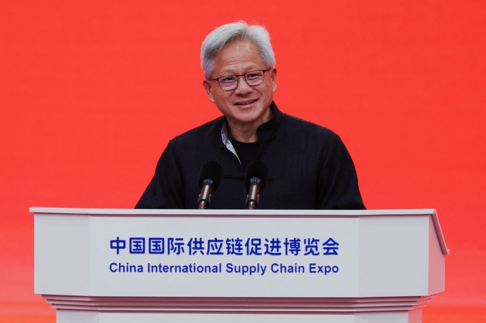 英偉達(Nvidia,NVDA)行政總裁黃仁勳在北京會見政界和科技界領袖。 英偉達(Nvidia,NVDA)行政總裁黃仁勳在北京會見政界和科技界領袖。