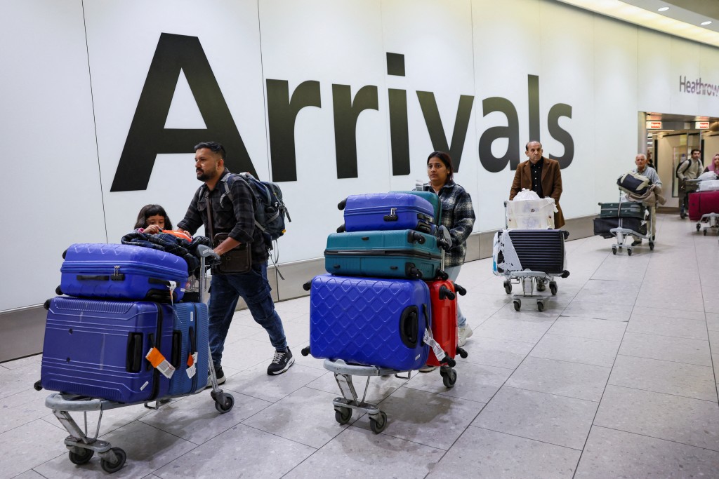 希斯路機場公司預計耗資490億英鎊建第三條跑道。路透社