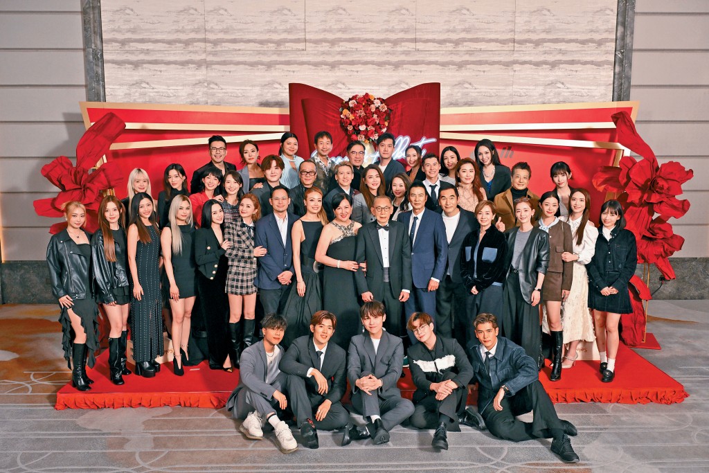 超過50位英皇藝人到賀，場面鼎盛。