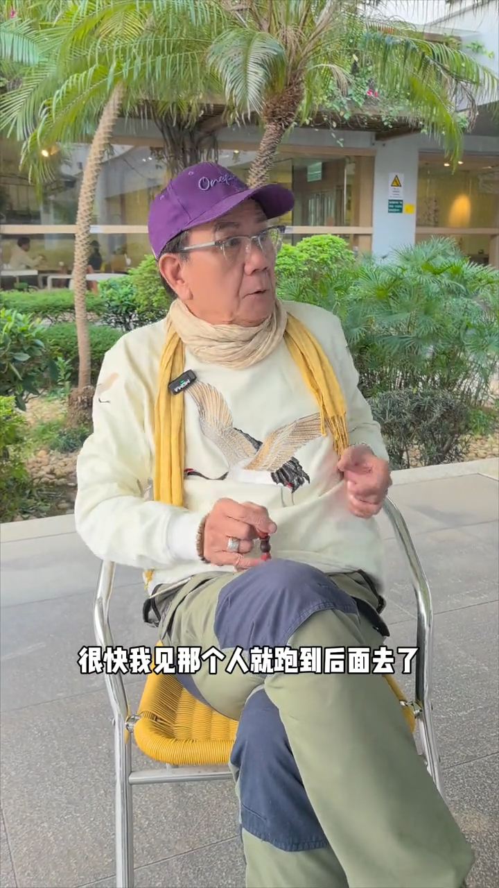 潘志文說：「我已經看不到甚麼，很快聽到那個救護車聲，人就散開，傷者很快已經運走了。」