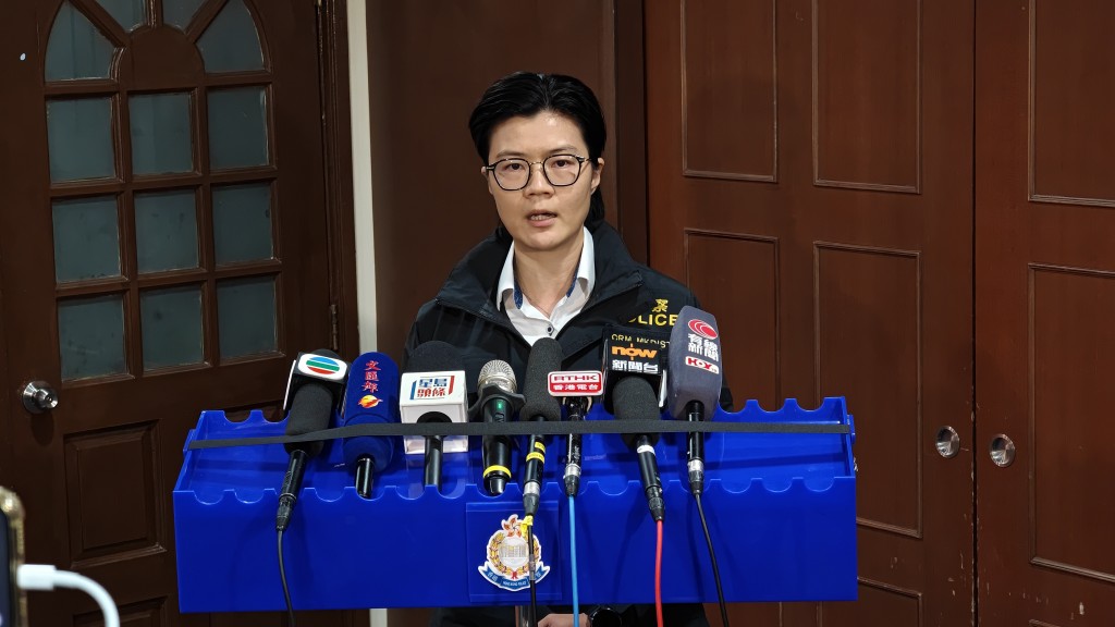 旺角警區署理總督察(刑事)黃穎珩交代案情。 旺角警區署理總督察(刑事)黃穎珩交代案情。