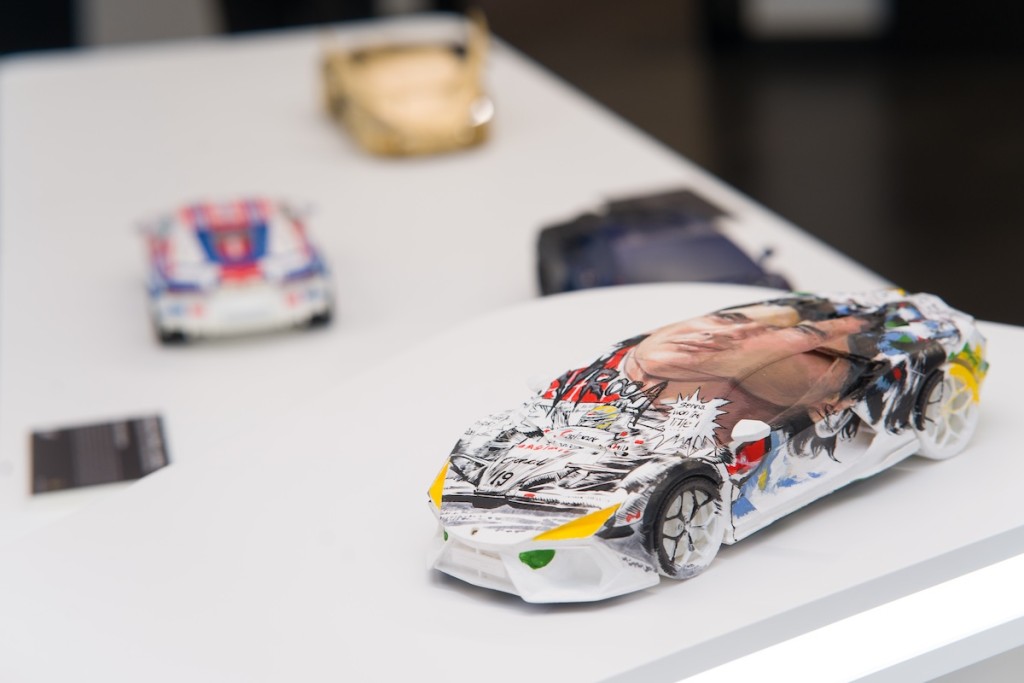 Man僧《Legacy》藝術車，手繪著名賽車手冼拿（Ayrton Senna）極細緻。
