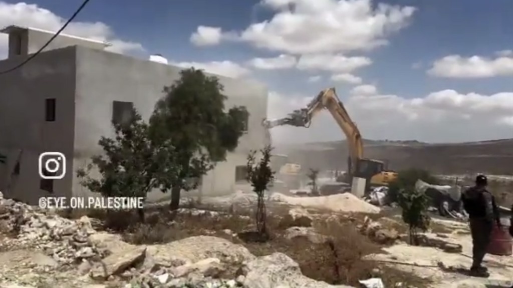 網傳影片指以軍在沒有哈馬斯的西岸強行拆樓。