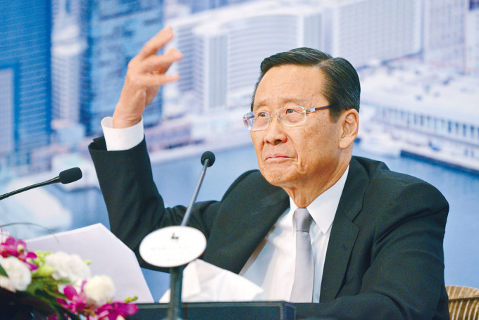 九龍倉集團（004）前董事局主席吳光正，以169億美元資產位居第五