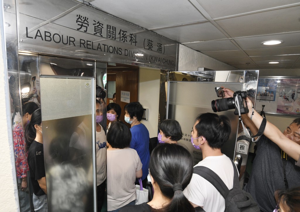 現時破欠基金有70多億,並不如外界所言是「提款機」,當局會就每宗申請進行調查。資料圖片 現時破欠基金有70多億,並不如外界所言是「提款機」,當局會就每宗申請進行調查。資料圖片