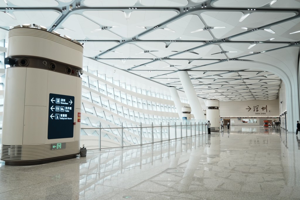 陳恒鑌建議,當局必須進行充分的壓力和流量測試,以提早排除潛在的交通瓶頸。 陳恒鑌建議,當局必須進行充分的壓力和流量測試,以提早排除潛在的交通瓶頸。