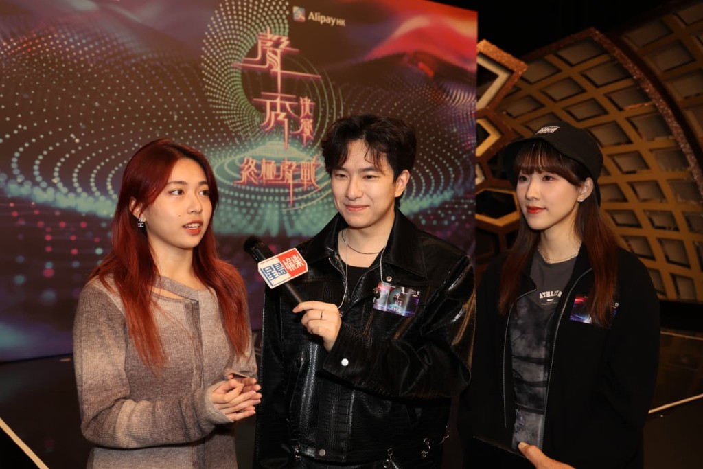 周智敏表示導師胡鴻鈞十分關心她,提醒她享受比賽。 周智敏表示導師胡鴻鈞十分關心她,提醒她享受比賽。